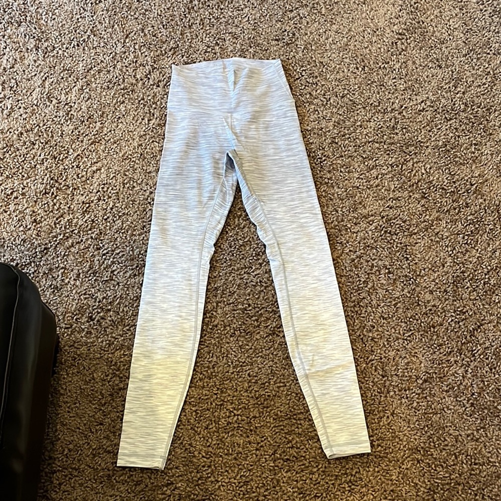 High waisted wunder under leggings 28 or 32 inch